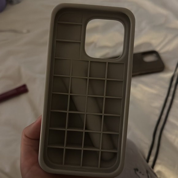 rhode lip case- for iPhone 14 Pro. - Picture 2 of 3